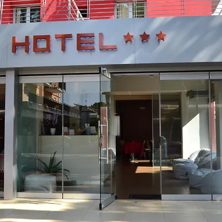 Morena Hotell 3*